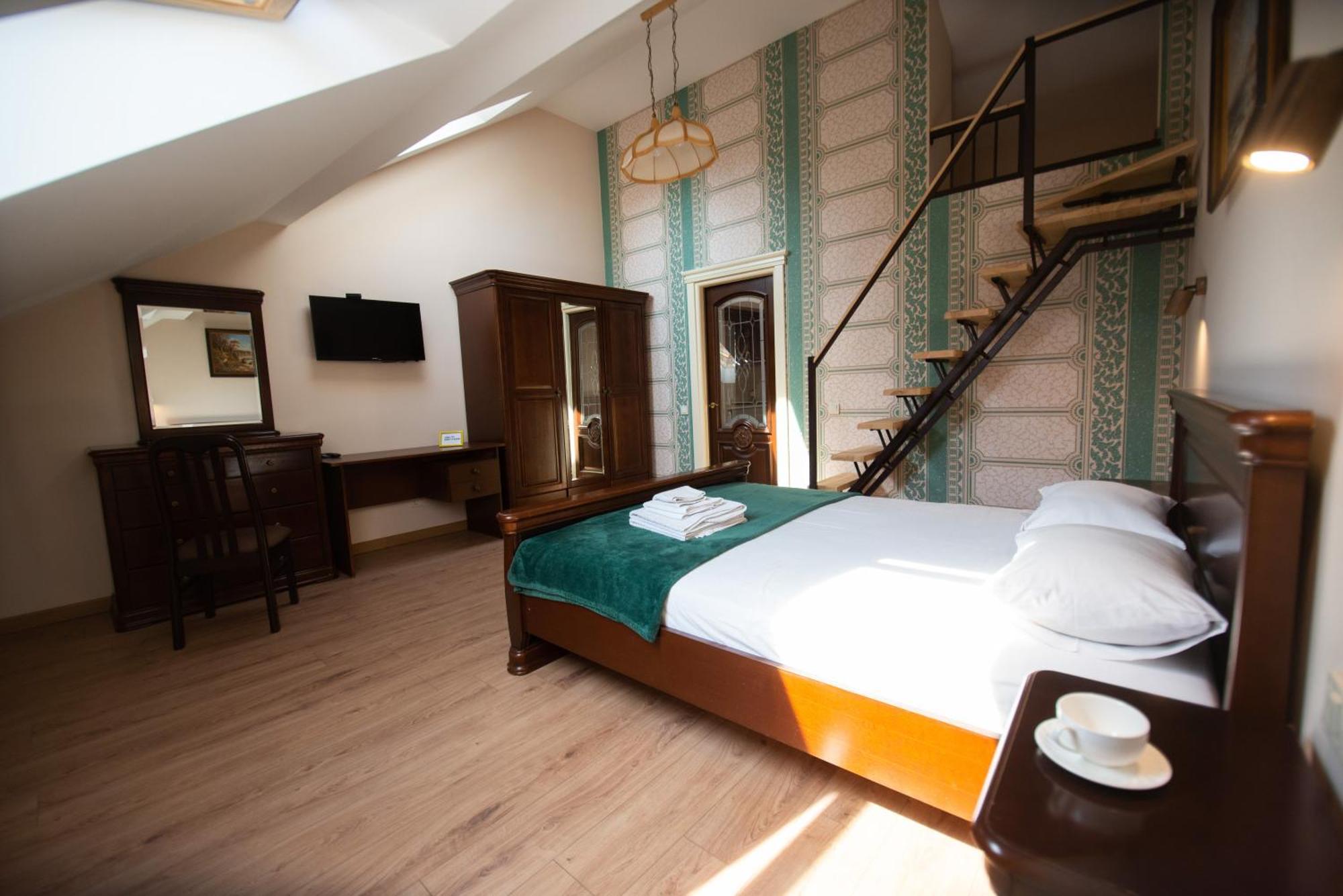 Apart Yaroslava Osmomysla 9 Square - City Center ลวีฟ ภายนอก รูปภาพ
